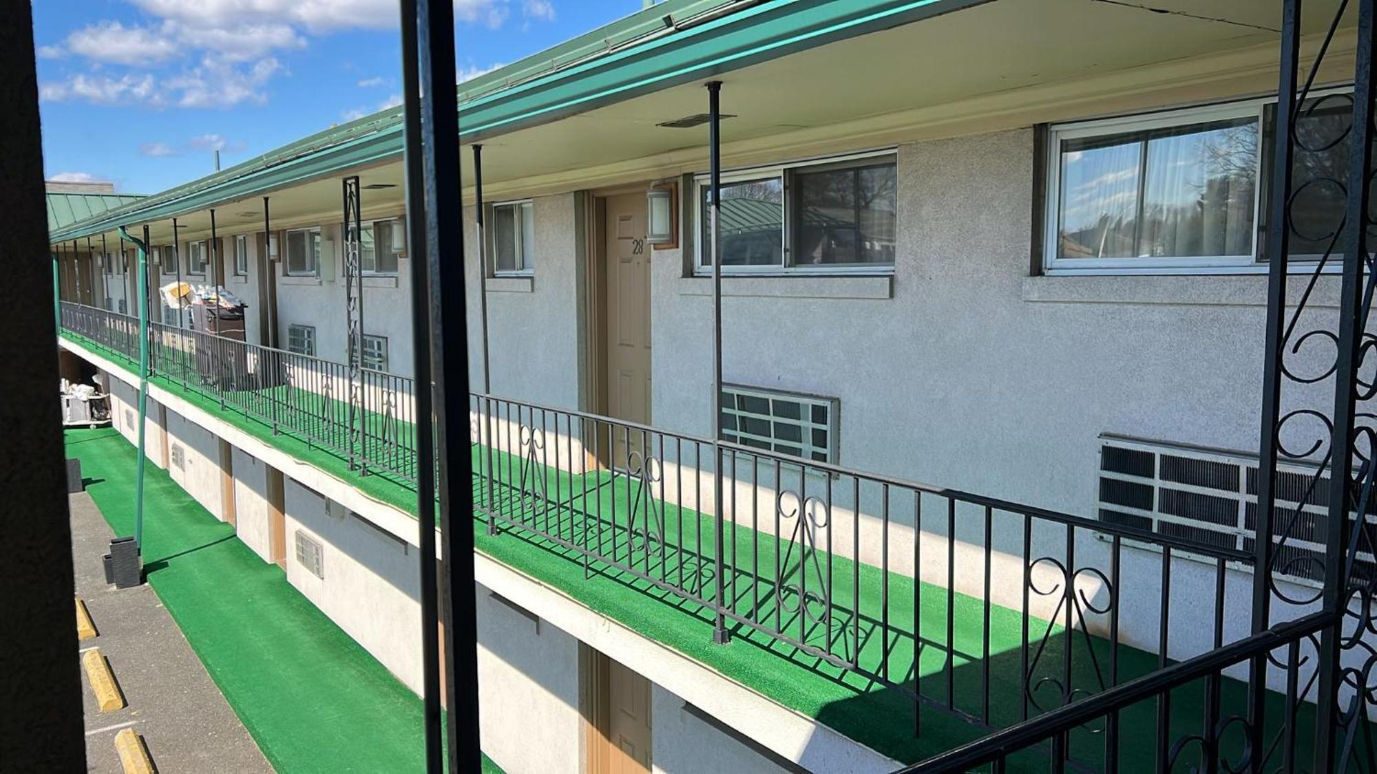 Winslow Motel Линдхерст Экстерьер фото